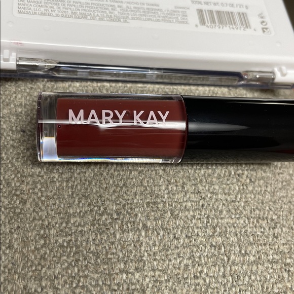 Mary Kay Berry Lip Oil &Flower Desert Lights Eyeshadow Palette Bundle! NIP - Picture 2 of 10